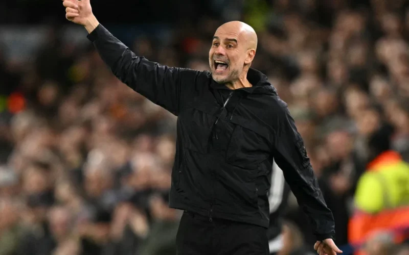 لماذا انتقد جوارديولا جماهير ليدز دفاعًا عن حق اللاعبين الصائمين في الإفطار؟